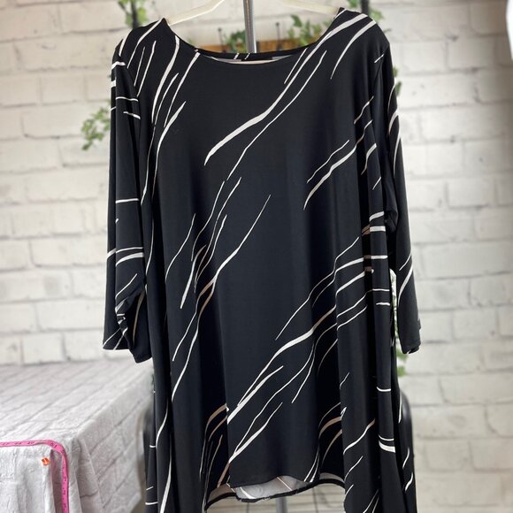 Alfani Black & White Handkerchief top, 3X - Picture 1 of 16